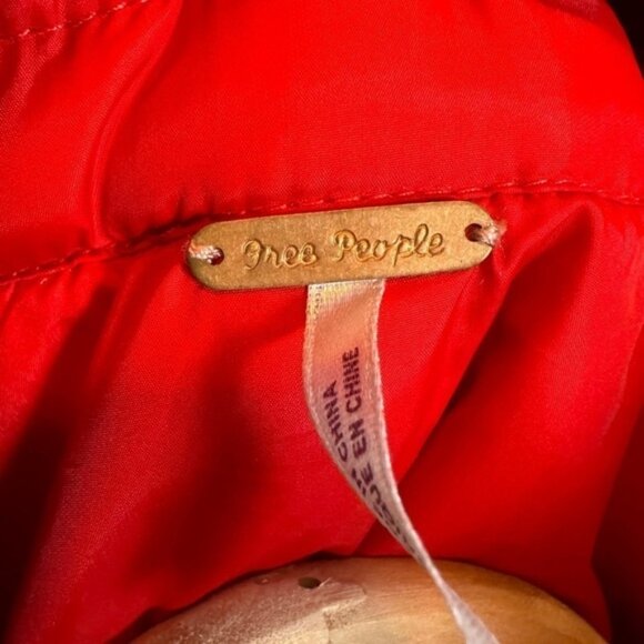 Free People knit puffer vest red maroon hooded - Picture 5 of 7